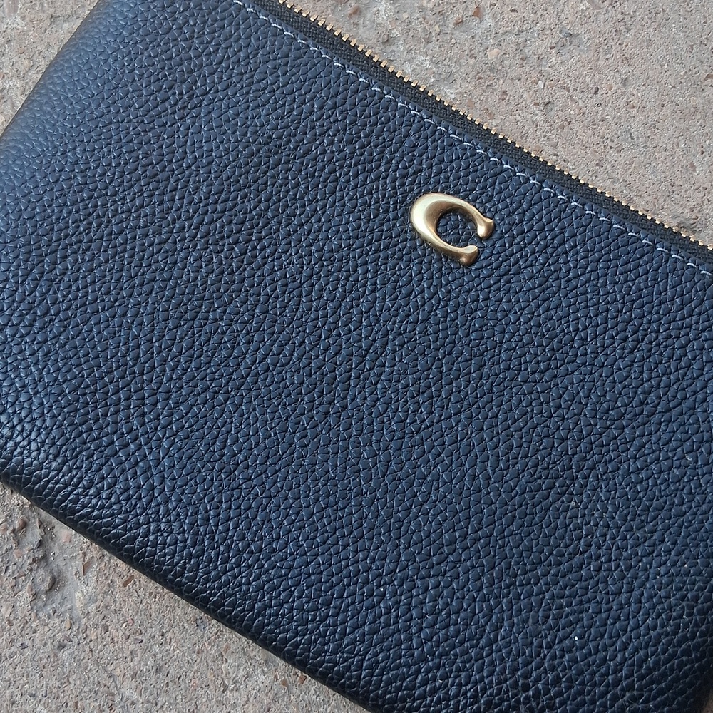 Womens Coach Black Pebbled Leather Wristlet - Picture 2 of 5